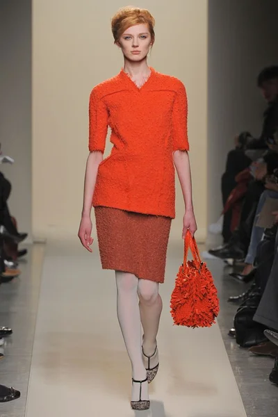 Look 2